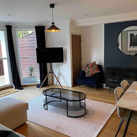 Stunning Apartment By The Leas, West End Folkestone Esterno foto
